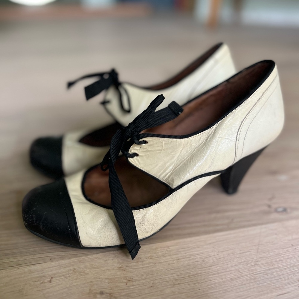 Vintage Lace Up Heels size 7.5